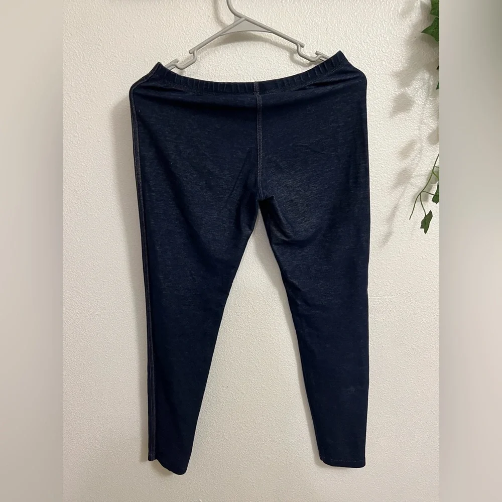 Legging - Picture 2 of 3